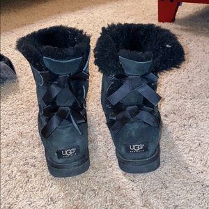 Black uggs
